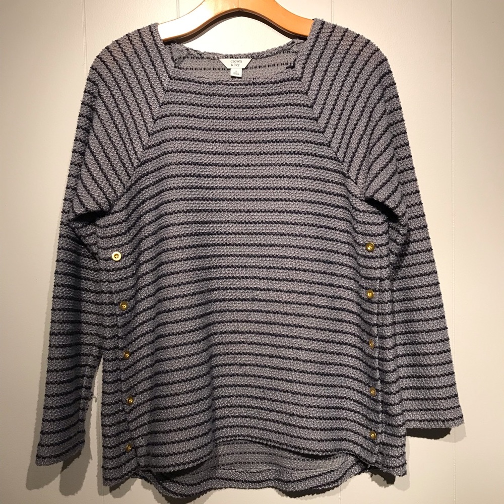 Crown & Ivy sweater